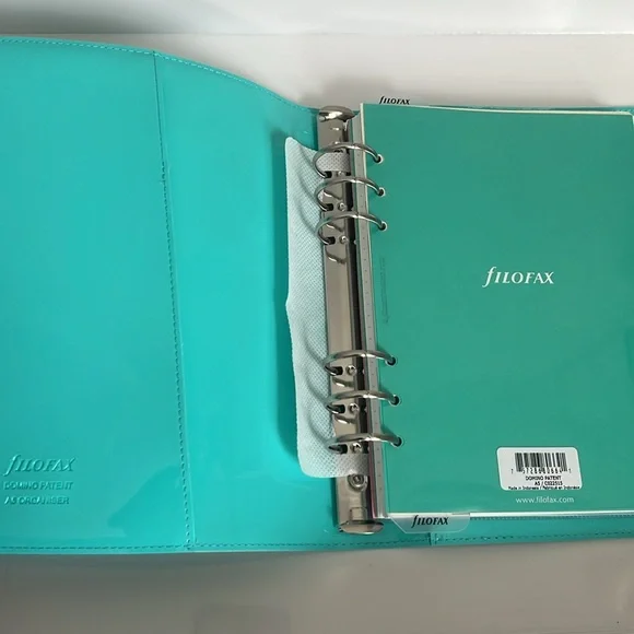 Tiffany turq beautiful! patent leather Filofax A5 planner Domino 7.5 x 9.25” - Picture 2 of 8